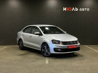 2016 Volkswagen Polo V Рестайлинг, серебристый, 1149000 рублей, вид 3