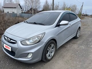 2011 Hyundai Solaris I, серебристый, 715000 рублей, вид 4