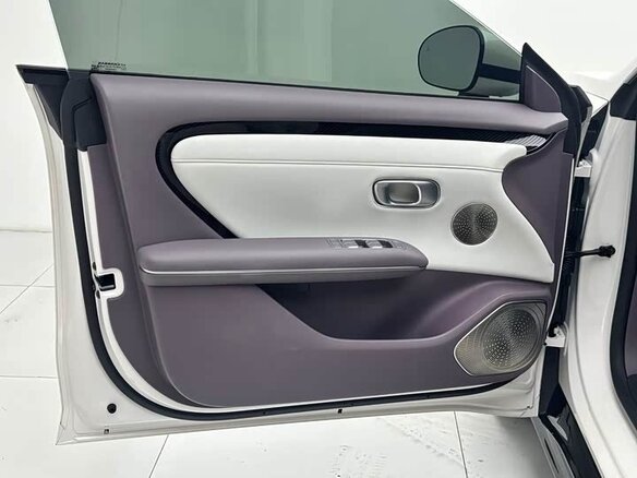 2026 Changan Qiyuan A06 51.48 kWh, серебристый, 2655003 рублей - вид 13