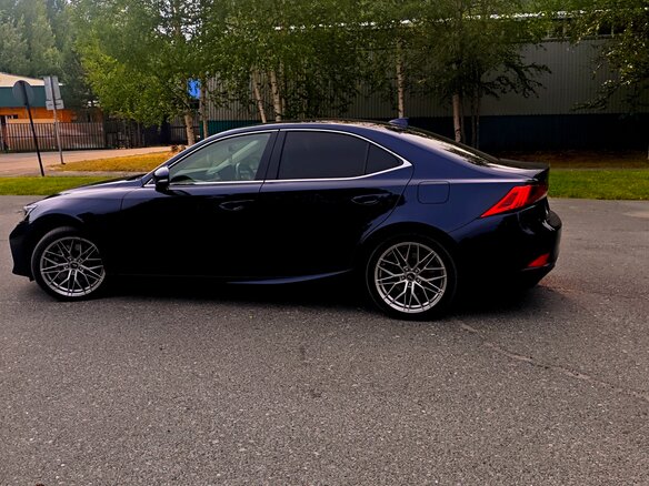 2017 Lexus IS 300 III Рестайлинг, синий, 2750000 рублей - вид 13