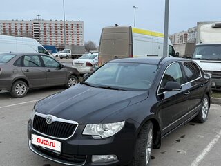 2013 Skoda Superb DSG II Рестайлинг, чёрный, 900000 рублей, вид 1