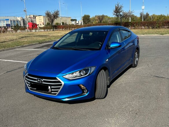 2016 Hyundai Elantra VI (AD), синий, 1320000 рублей - вид 2