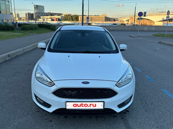 2018 Ford Focus III Рестайлинг, белый, 1150000 рублей - вид 1