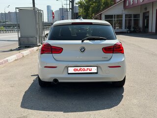 2017 BMW 1 серии 118i II (F20/F21) Рестайлинг 2, белый, 1680000 рублей, вид 5
