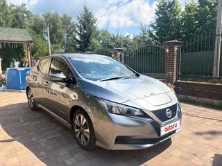 2017 Nissan Leaf II (ZE1), серый, 1480000 рублей, вид 2