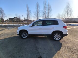 2013 Volkswagen Tiguan I Рестайлинг, белый, 1495000 рублей, вид 5