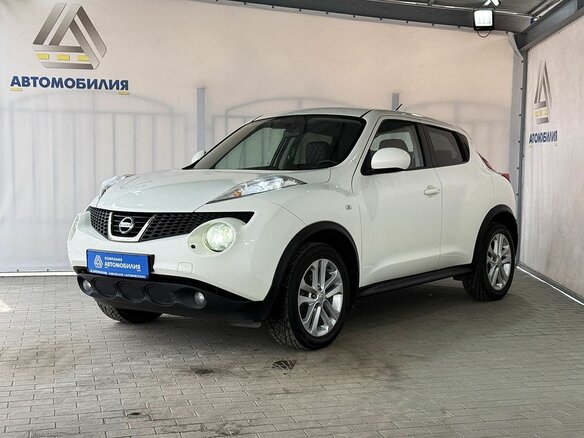 2012 Nissan Juke I, белый