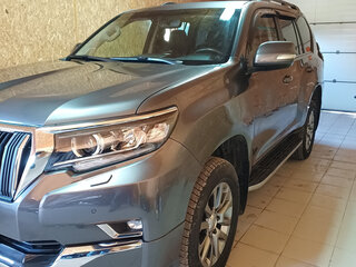 2018 Toyota Land Cruiser Prado 150 Series Рестайлинг 2, серый, 4750000 рублей, вид 3