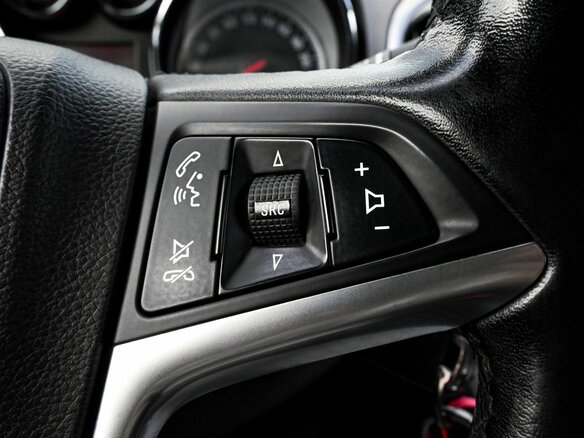 2011 Opel Astra J, белый - вид 12