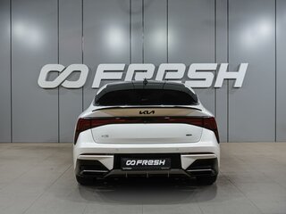 2024 Kia K5 III Рестайлинг, белый, 4599000 рублей, вид 4