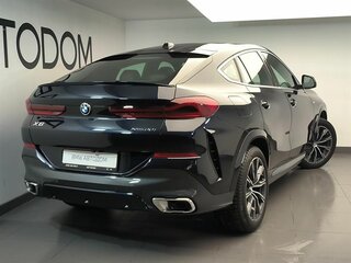 2025 BMW X6 30i III (G06) Рестайлинг, чёрный, 12600000 рублей, вид 4