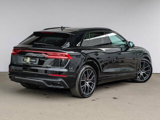2022 Audi Q8 55 TFSI I (4M), чёрный, 8915000 рублей, вид 5