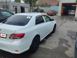 2010 Toyota Corolla X (E140, E150) Рестайлинг, белый, 785000 рублей, вид 4