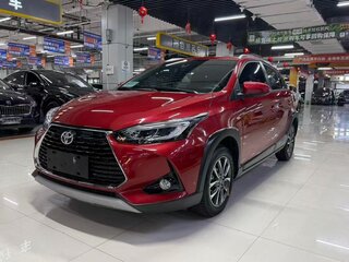 2022 Toyota Yaris L X XP150 Рестайлинг, красный, 940000 рублей, вид 1