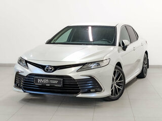 2021 Toyota Camry VIII (XV70) Рестайлинг, белый, 2775000 рублей, вид 1