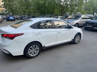 2020 Hyundai Solaris II, белый, 1300000 рублей, вид 4