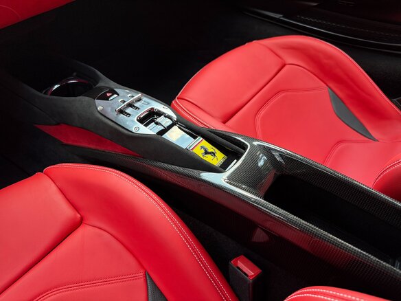 2022 Ferrari 296 GTB, белый, 25900000 рублей - вид 33