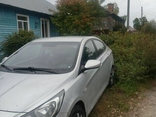 2013 Hyundai Solaris I, серебристый, 520000 рублей, вид 1