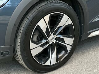 2021 Volvo V60 Cross Country II, синий, 3140000 рублей, вид 4