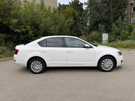 2013 Skoda Octavia III (A7), белый, 860000 рублей, вид 4