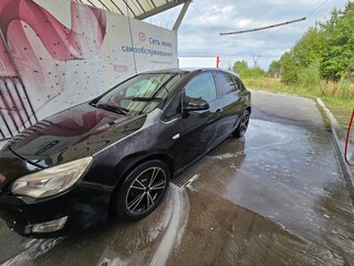 2011 Opel Astra J, чёрный, 500000 рублей, вид 3