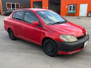 2001 Toyota Platz, красный, 225000 рублей, вид 3