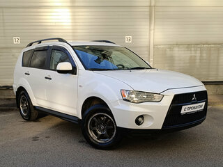 2011 Mitsubishi Outlander II Рестайлинг, белый, 849000 рублей, вид 3