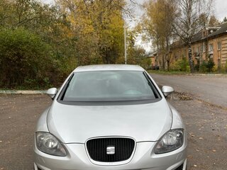 2011 SEAT Leon II Рестайлинг, серебристый, 750000 рублей, вид 1