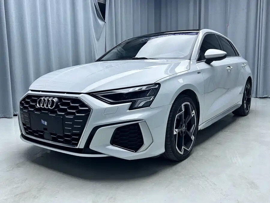 Открыть фотографии: Audi A3 IV (8Y)