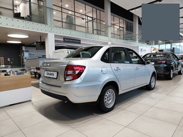 2026 Lada (ВАЗ) Granta I Рестайлинг, серебристый - вид 2