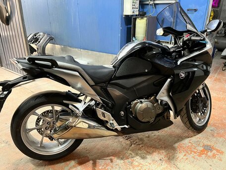 2012 Honda VFR 1200, чёрный, 885000 рублей, вид 3