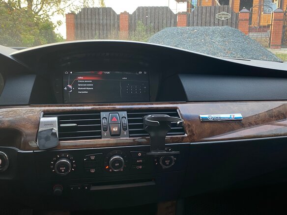 2006 BMW 5 серии 525i V (E60/E61), серебристый, 1200000 рублей - вид 11