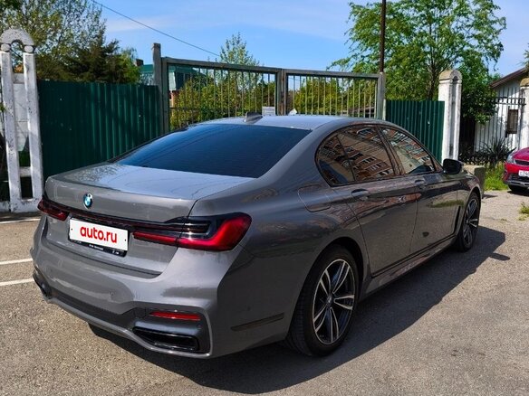 2021 BMW 7 серии 730i VI (G11/G12) Рестайлинг, серый, 5500000 рублей - вид 1