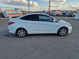 2012 Hyundai Solaris I, белый, 455000 рублей, вид 4