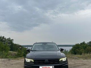 2019 Volkswagen Tiguan II, чёрный, 2200000 рублей, вид 3