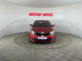 2015 Kia Rio III Рестайлинг, красный, 580000 рублей, вид 2