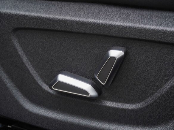 2021 Geely Coolray I, серый, 1855000 рублей - вид 26