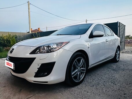 2009 Mazda 3 II (BL), белый, вид 1