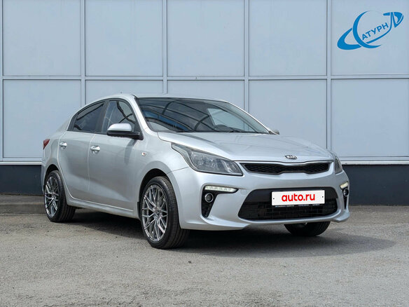 2018 Kia Rio IV, серебристый, 1165000 рублей - вид 2