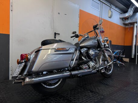 2016 Harley-Davidson Road King, бежевый, 1500000 рублей, вид 3