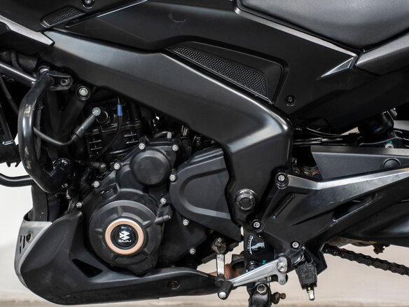 2023 Bajaj Dominar 400, чёрный, 370000 рублей - вид 8
