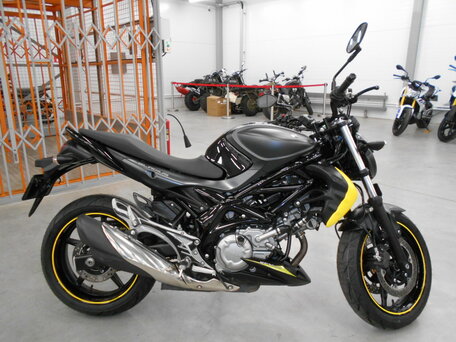 2014 Suzuki SFV 650 Gladius, чёрный, 440000 рублей, вид 2