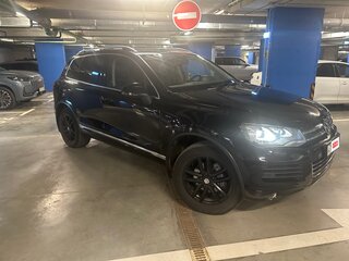 2014 Volkswagen Touareg II, чёрный, 2790000 рублей, вид 2