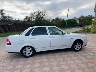 2013 Lada (ВАЗ) Priora I Рестайлинг, белый, 580000 рублей, вид 2