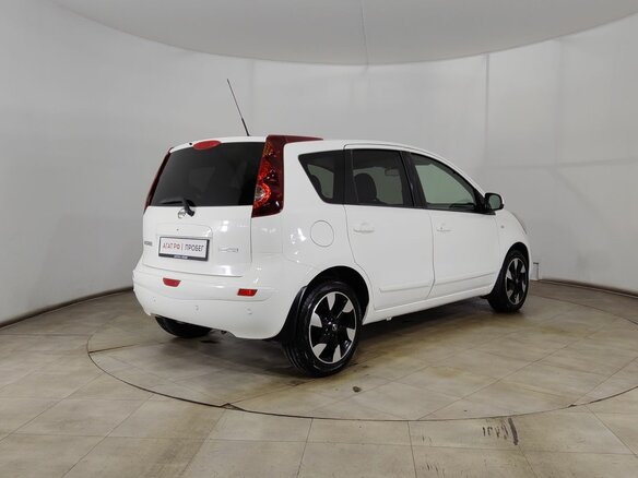 2012 Nissan Note I Рестайлинг, белый - вид 4
