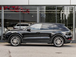 2018 Porsche Cayenne III, чёрный, 5187000 рублей, вид 2