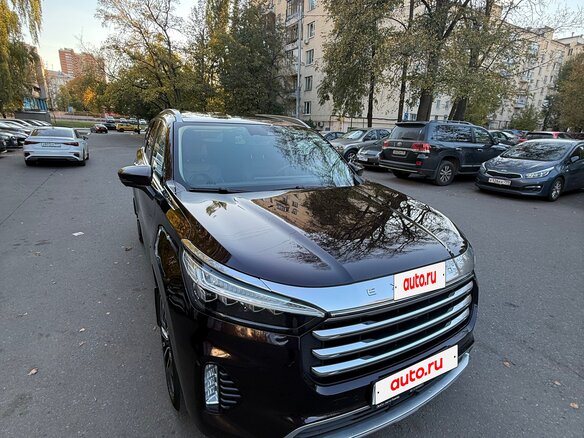 2021 Exeed VX I, фиолетовый, 2400000 рублей - вид 3