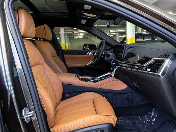 2026 BMW X6 40i III (G06) Рестайлинг, серебристый - вид 14
