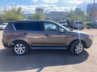 2010 Mitsubishi Outlander II Рестайлинг, коричневый, 1660000 рублей, вид 3