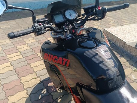 2010 Ducati 998, чёрный, 295000 рублей, вид 5